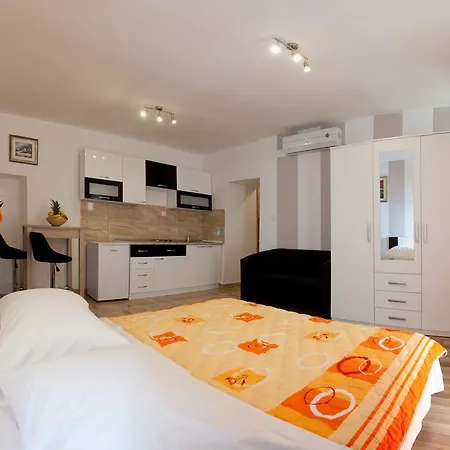 Luxury Izidor Guest house 3*